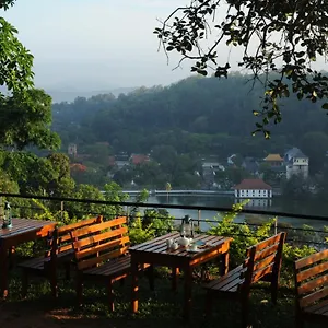 Hotel See Kandy Отель